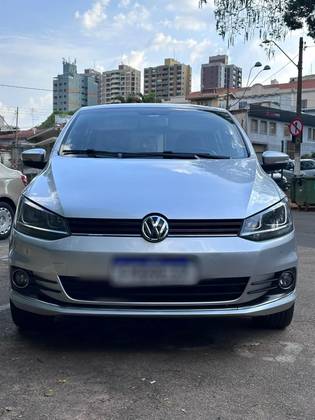 VOLKSWAGEN FOX 1.6 MSI HIGHLINE 16V FLEX 4P AUTOMATIZADO VOLKSWAGEN FOX 1.6 MSI HIGHLINE 16V FLEX 4P AUTOMATIZADO